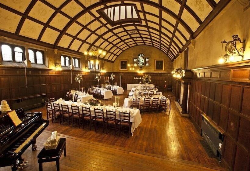 בית מלון כפרי Westminster College