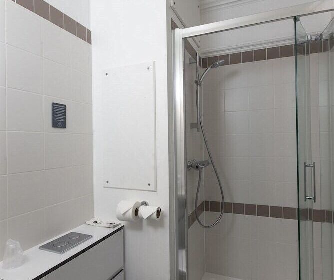 בית מלון כפרי Westminster College