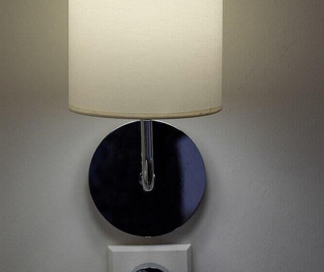 בית מלון כפרי Westminster College