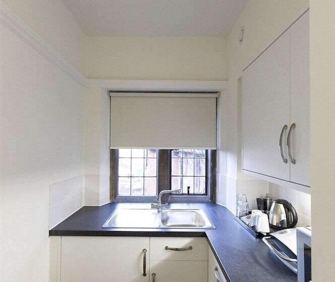 בית מלון כפרי Westminster College