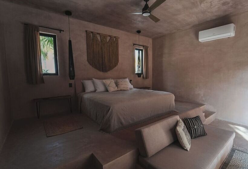 Nikau Hotel El Cuyo   Adults Only