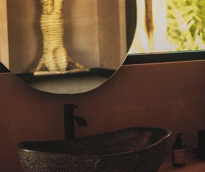 Nikau Hotel El Cuyo   Adults Only