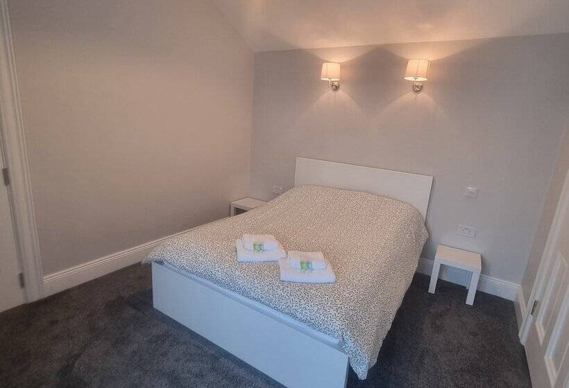 膳宿费 The Monkey Puzzle