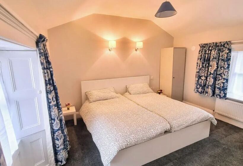 膳宿费 The Monkey Puzzle