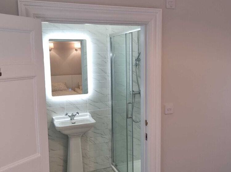 膳宿费 The Monkey Puzzle