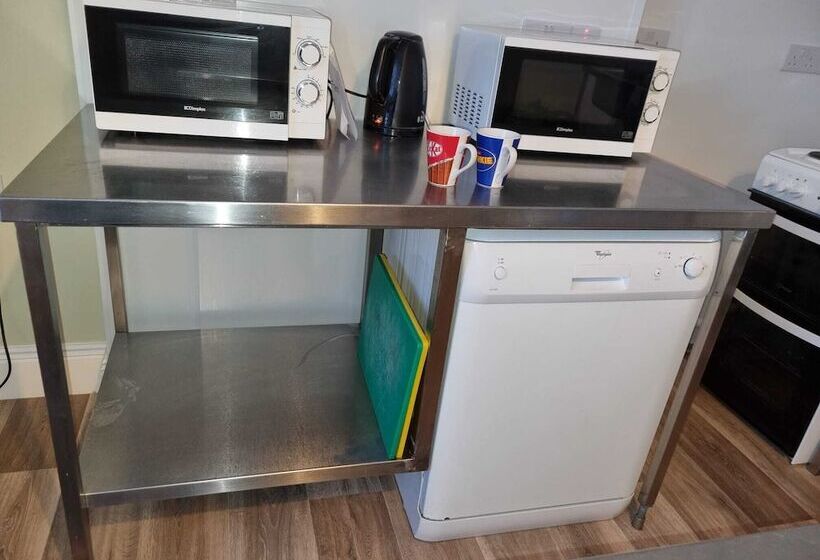 膳宿费 The Monkey Puzzle