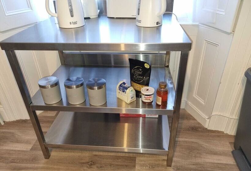 膳宿费 The Monkey Puzzle