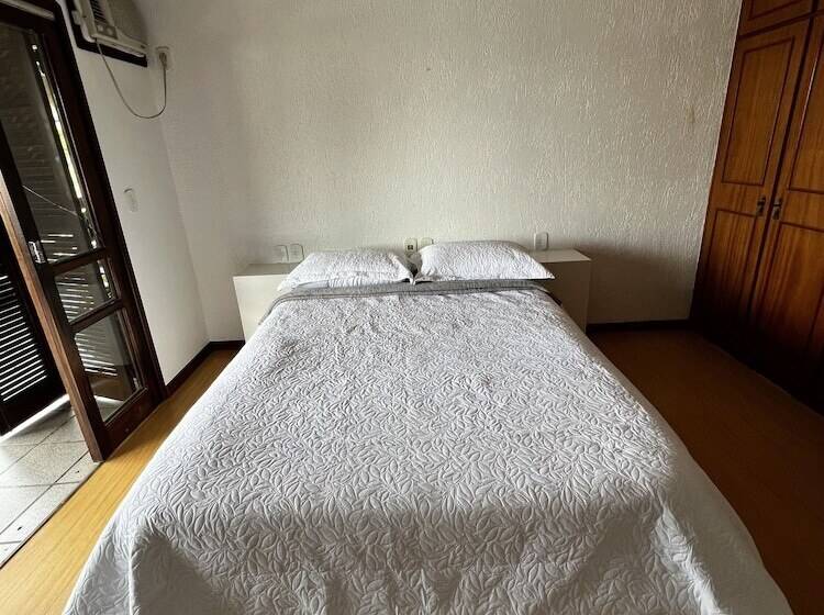 ユースホステル Pousada Casa Chico