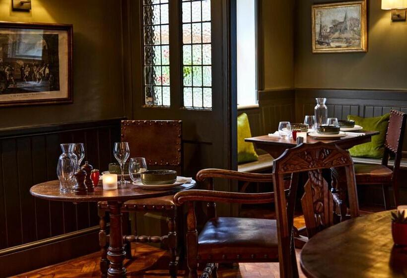 فندق صغير The Black Horse, Climping