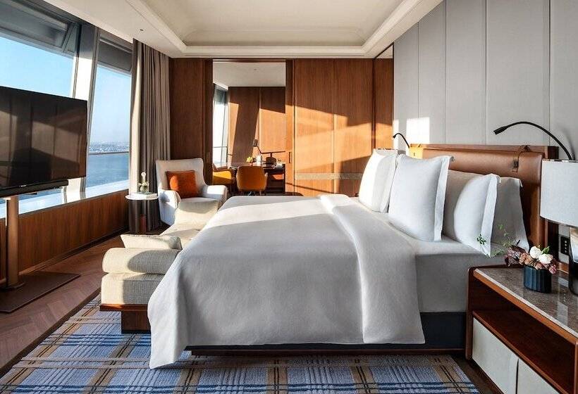 Four Seasons Hotel Dalian