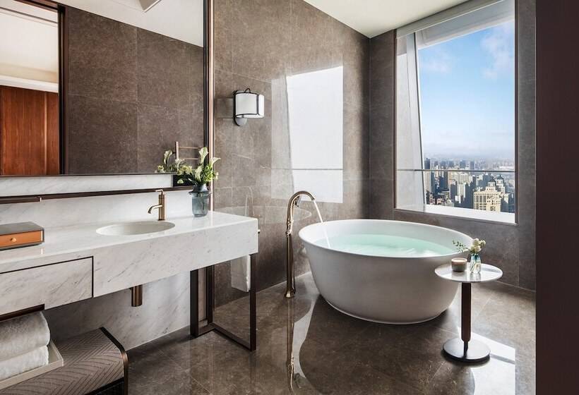 Four Seasons Hotel Dalian