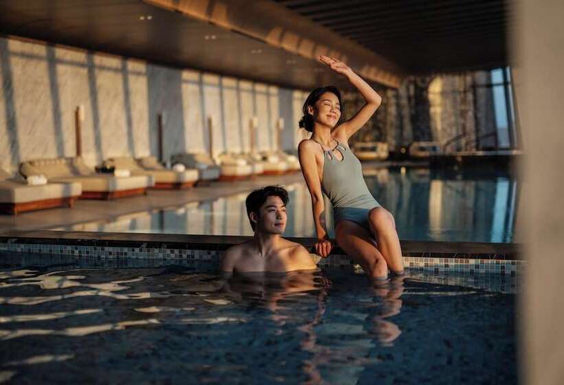 Four Seasons Hotel Dalian