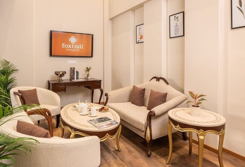 Foxtrail, Sector 42   Am Hotel Kollection