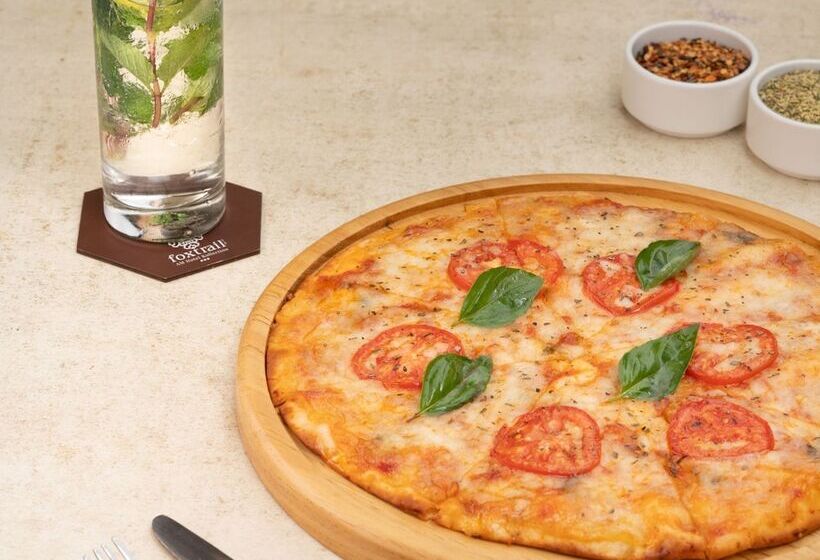 Foxtrail, Sector 42   Am Hotel Kollection