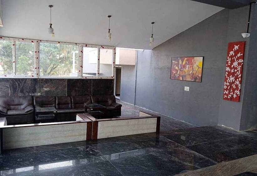 فندق Aaditya Greens Near Nelaguli Panchyat Office