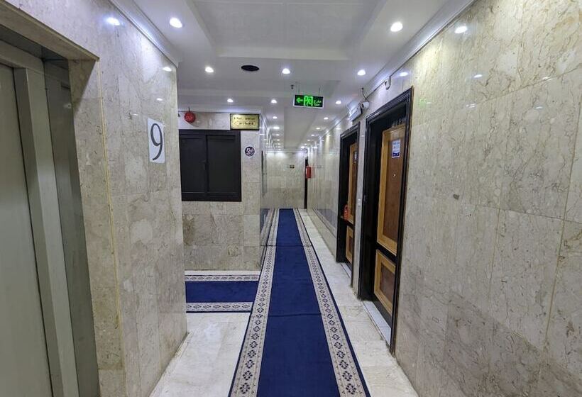 ホテル Burj Al Diyafa Mubarak