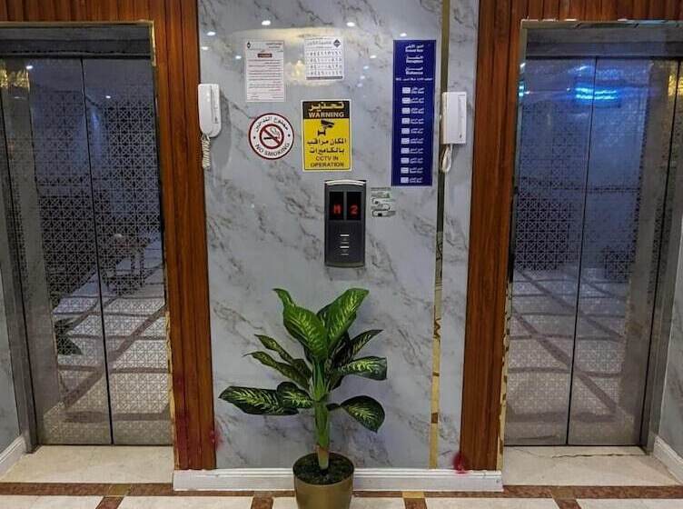 ホテル Burj Al Diyafa Mubarak