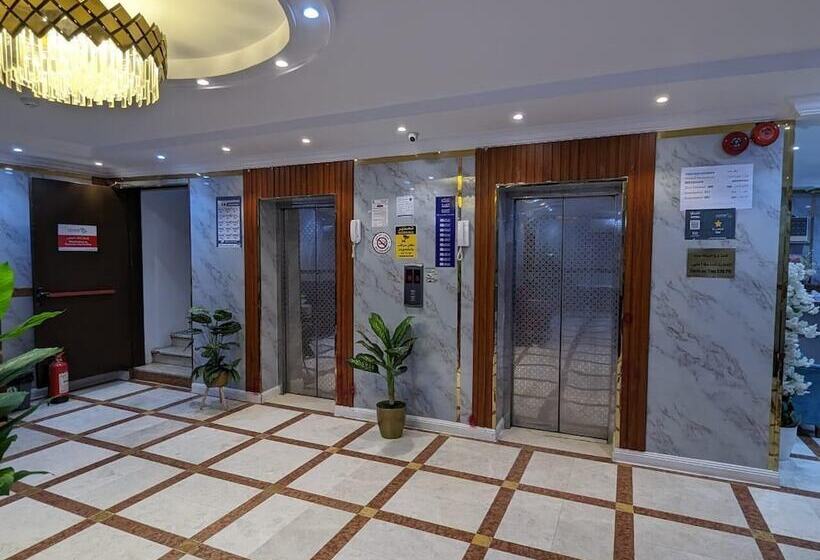 ホテル Burj Al Diyafa Mubarak