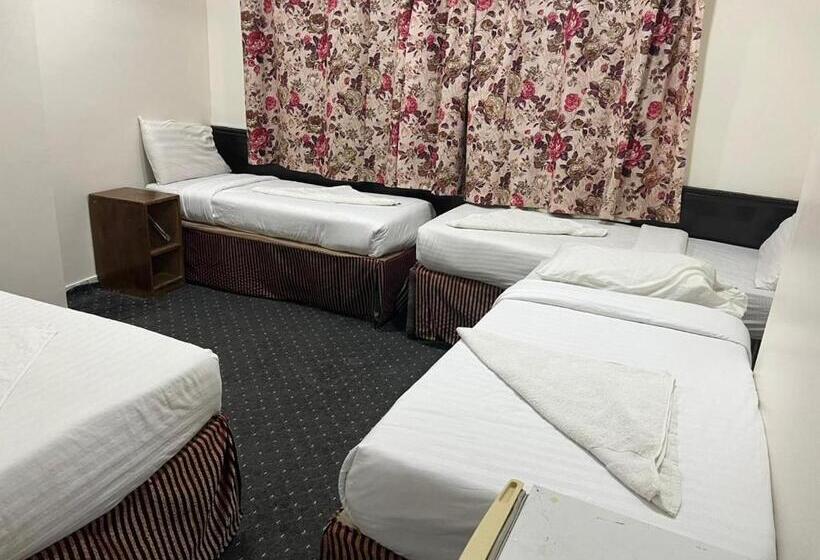 ホテル Burj Al Diyafa Mubarak