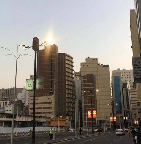 ホテル Burj Al Diyafa Mubarak