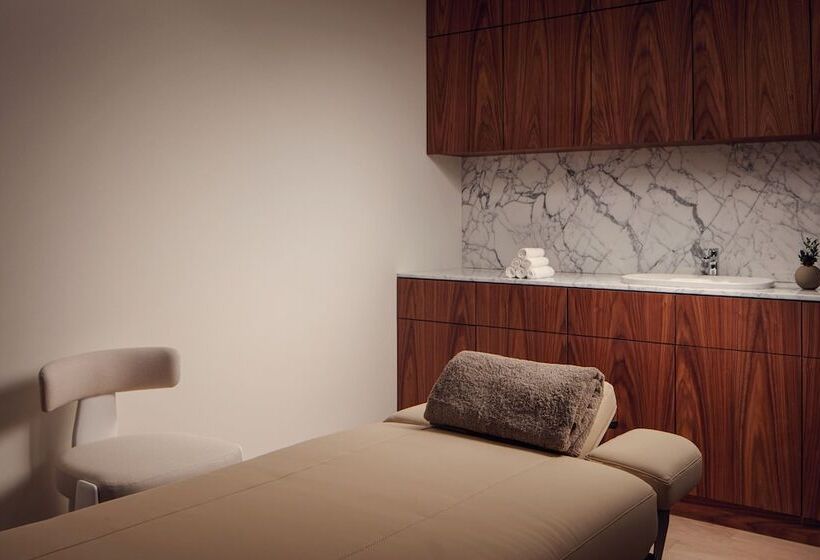 酒店 Courtyard By Marriott Yerevan