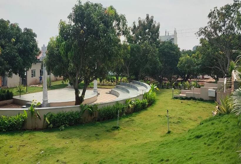 Отель Dundi Mango Mist Resort