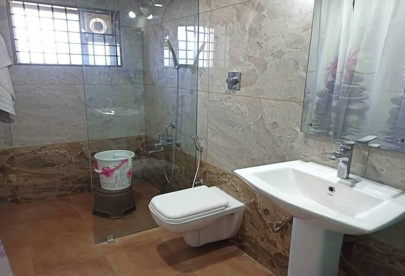 Отель Dundi Mango Mist Resort