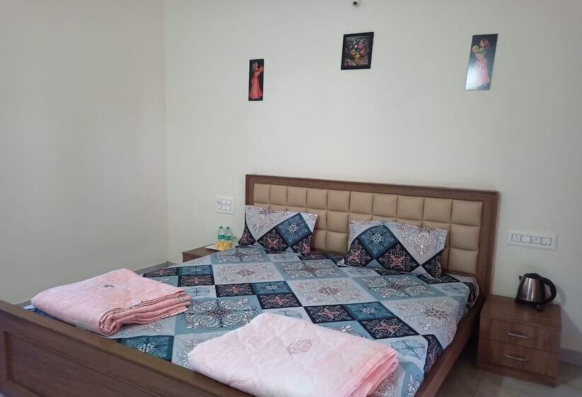 Отель Dundi Mango Mist Resort