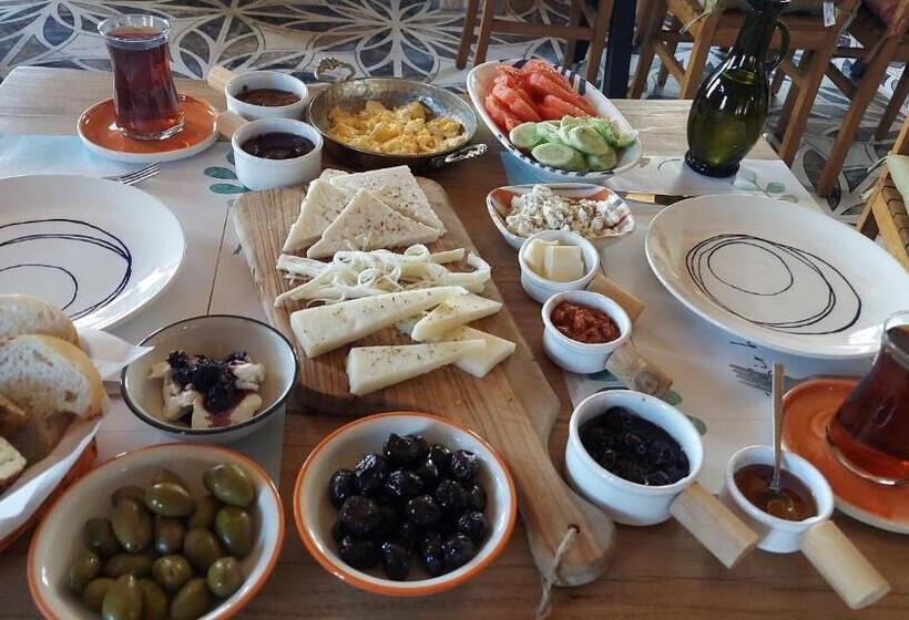 فندق çeşme Pürhayal Pansiyon