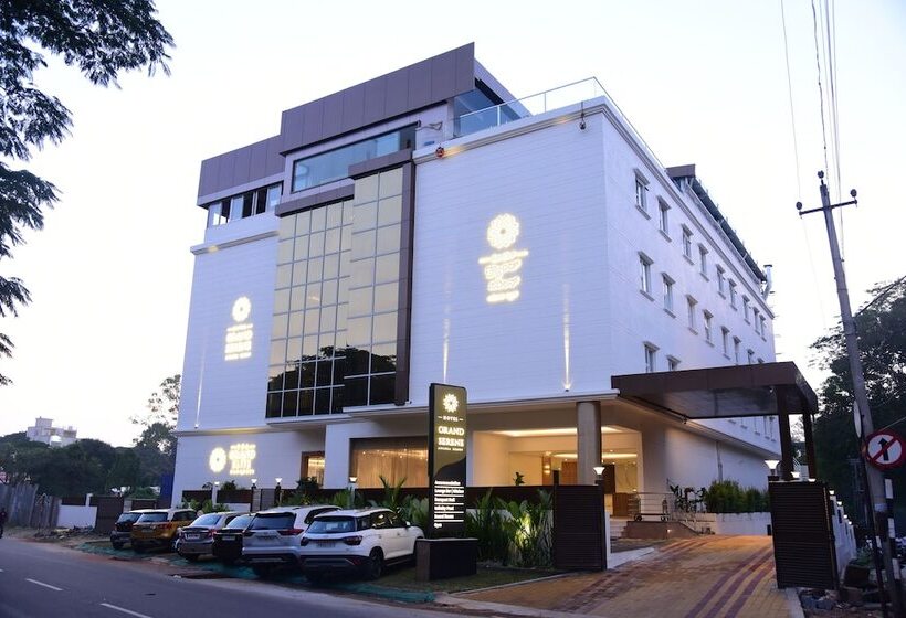 בית מלון כפרי Grand Serene, Mysore