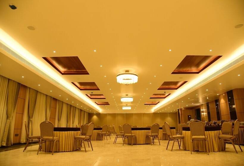 בית מלון כפרי Grand Serene, Mysore