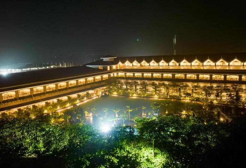 ホテル Mayfair Oasis Resort & Convention