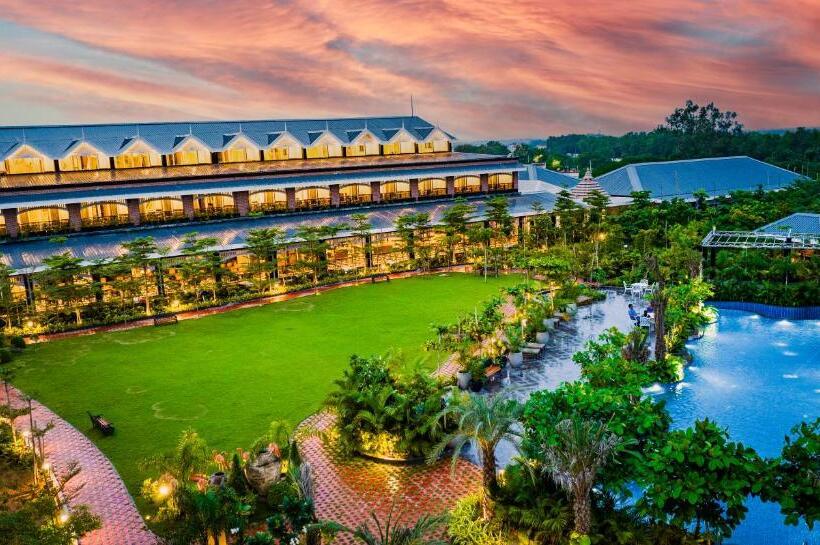 ホテル Mayfair Oasis Resort & Convention