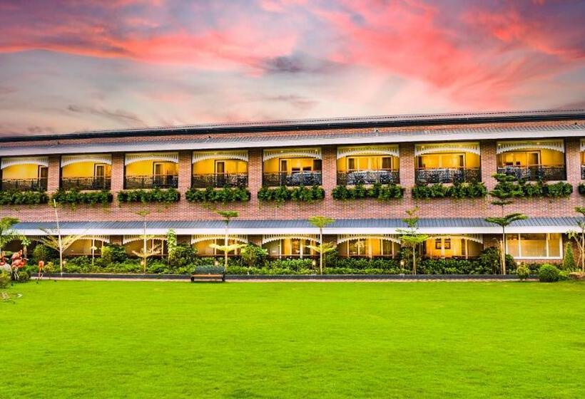 ホテル Mayfair Oasis Resort & Convention