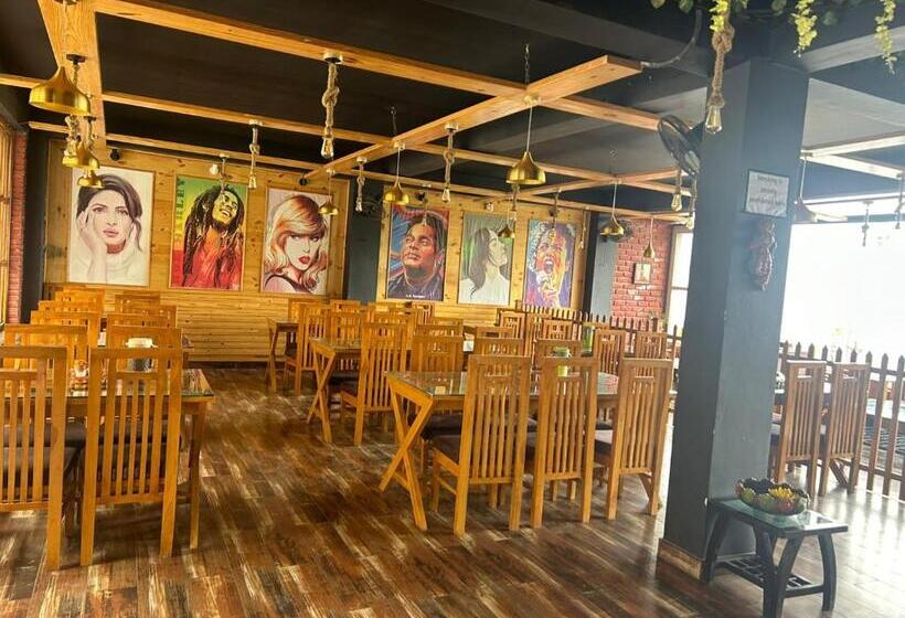 酒店 Ooty Mountain And River View, Ooty