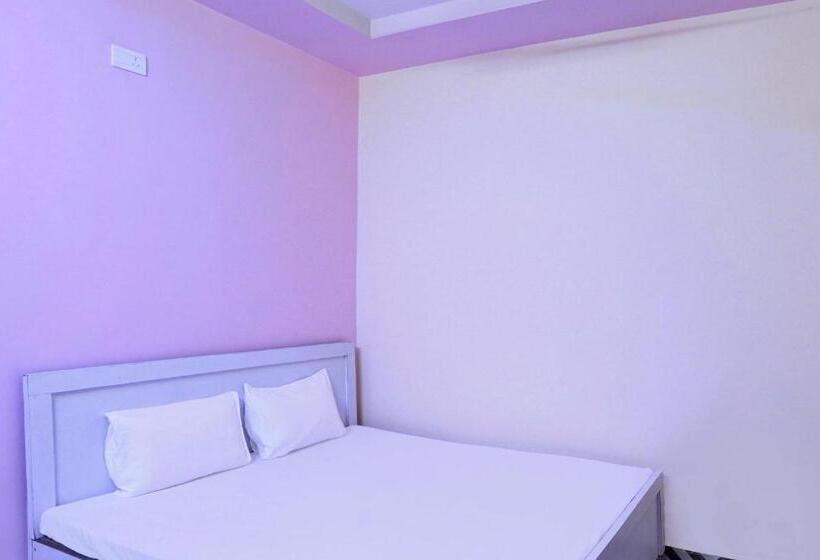 ホテル Oyo 82441 Grand Palace