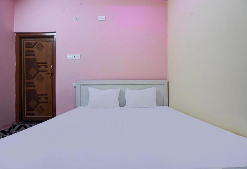 ホテル Oyo 82441 Grand Palace