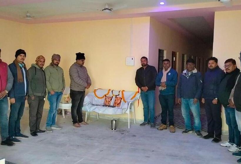 ホテル Oyo 82441 Grand Palace