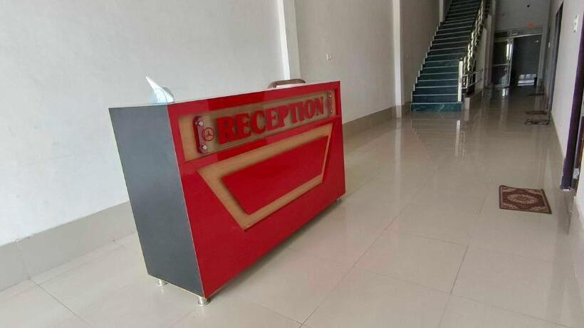 호텔 Oyo Mughal Darbar