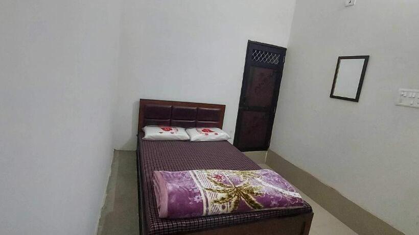 호텔 Oyo Mughal Darbar