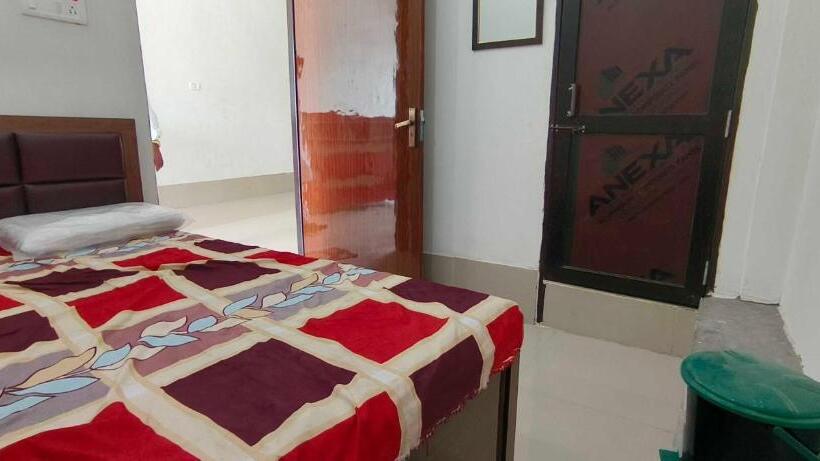 호텔 Oyo Mughal Darbar