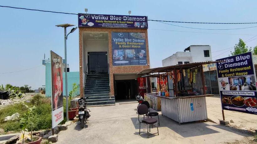 호텔 Oyo Mughal Darbar