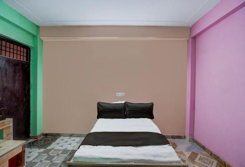 ホテル Oyo Shitala