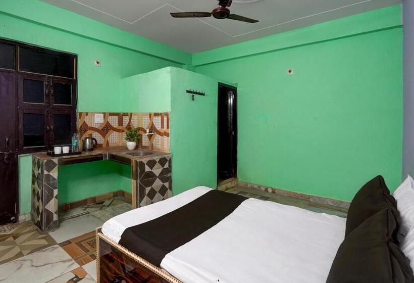 ホテル Oyo Shitala