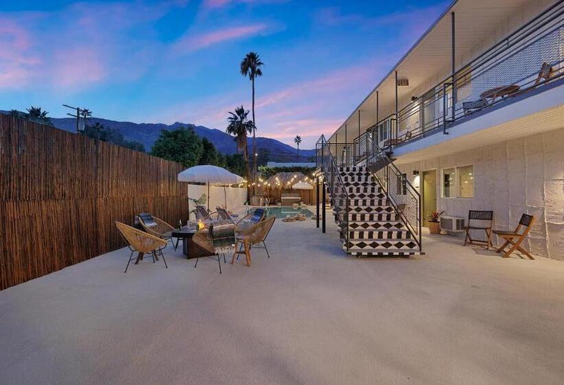 호텔 The Maya Suite