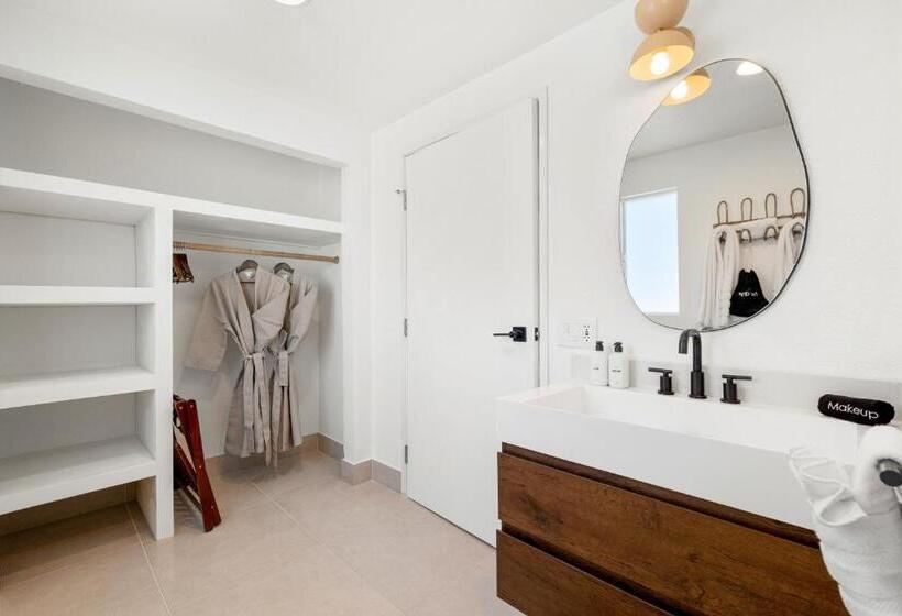 호텔 The Maya Suite