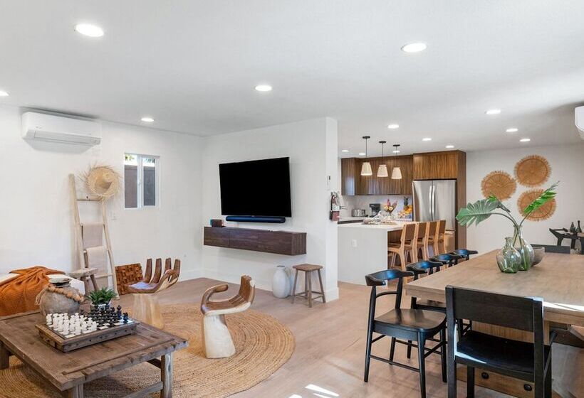 호텔 The Maya Suite