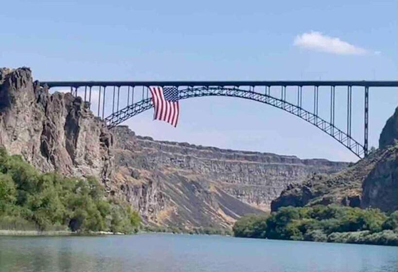 بنسيون Cozy Studio Guest Cottage   Twin Falls