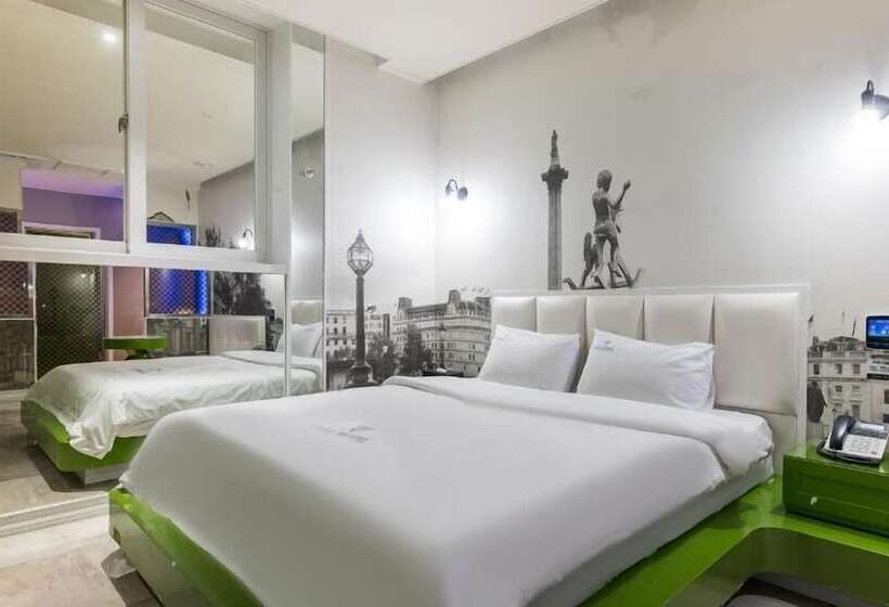 Zara Hotel Peace Square