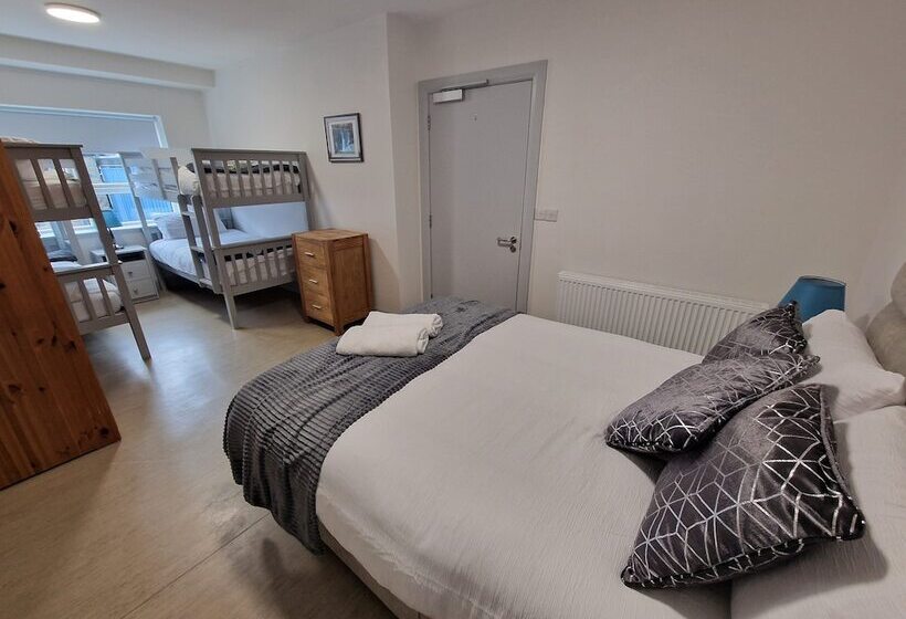 فندق صغير Trivia House